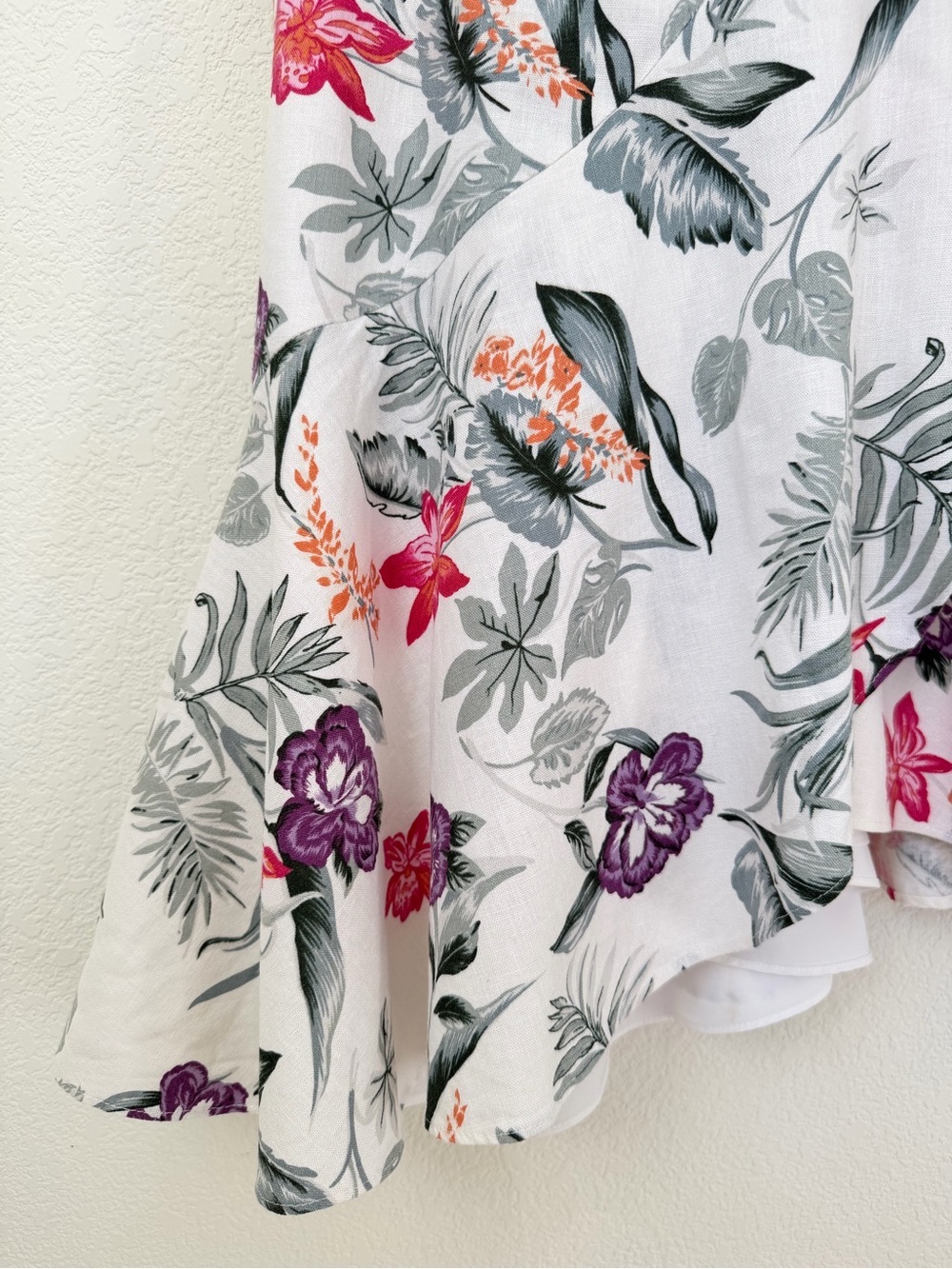 Wayf Mahari Ruffle Knot Front Floral Linen Blend Dress - Picture 2 of 16
